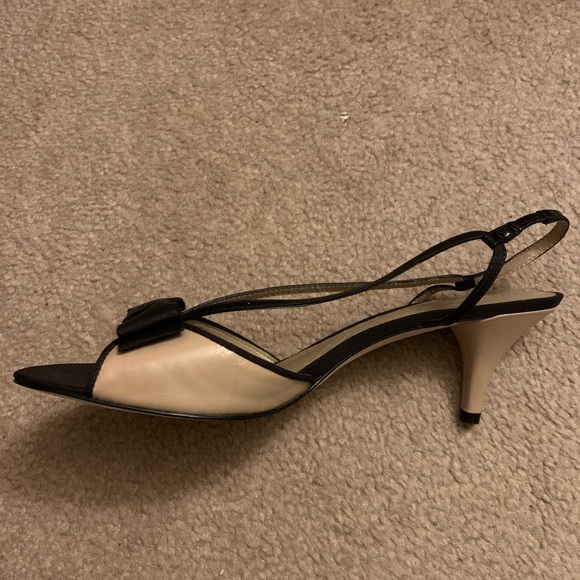 Enzo Angiolini nude leather strappy ladies shoe, size 9 - Picture 2 of 8